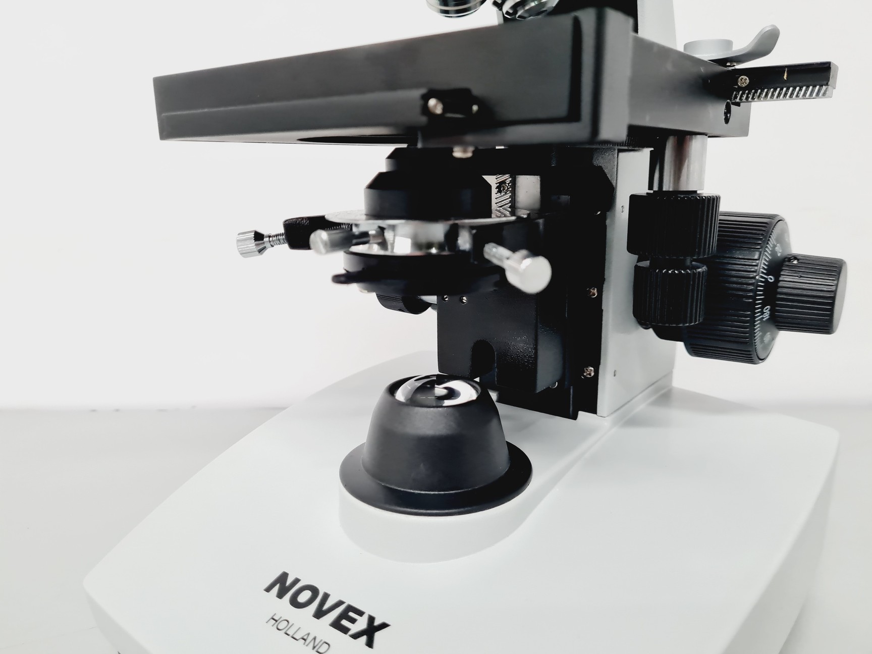 Image of Novex B LED Series Microscope w/ 4 x Objective 100/40/10 Oil Lab