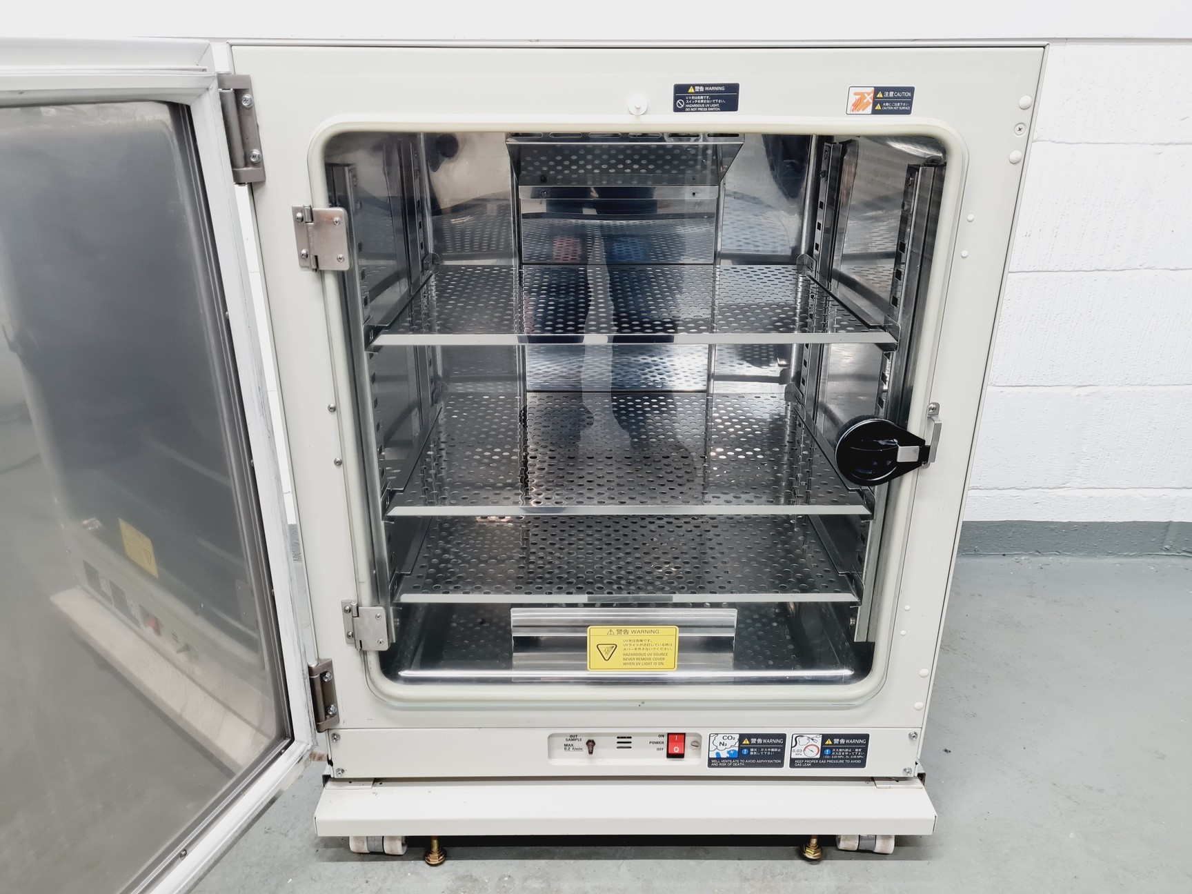 Image of Sanyo CO2 Incubator MCO-20AIC *Faulty CO2 Sensor* Lab