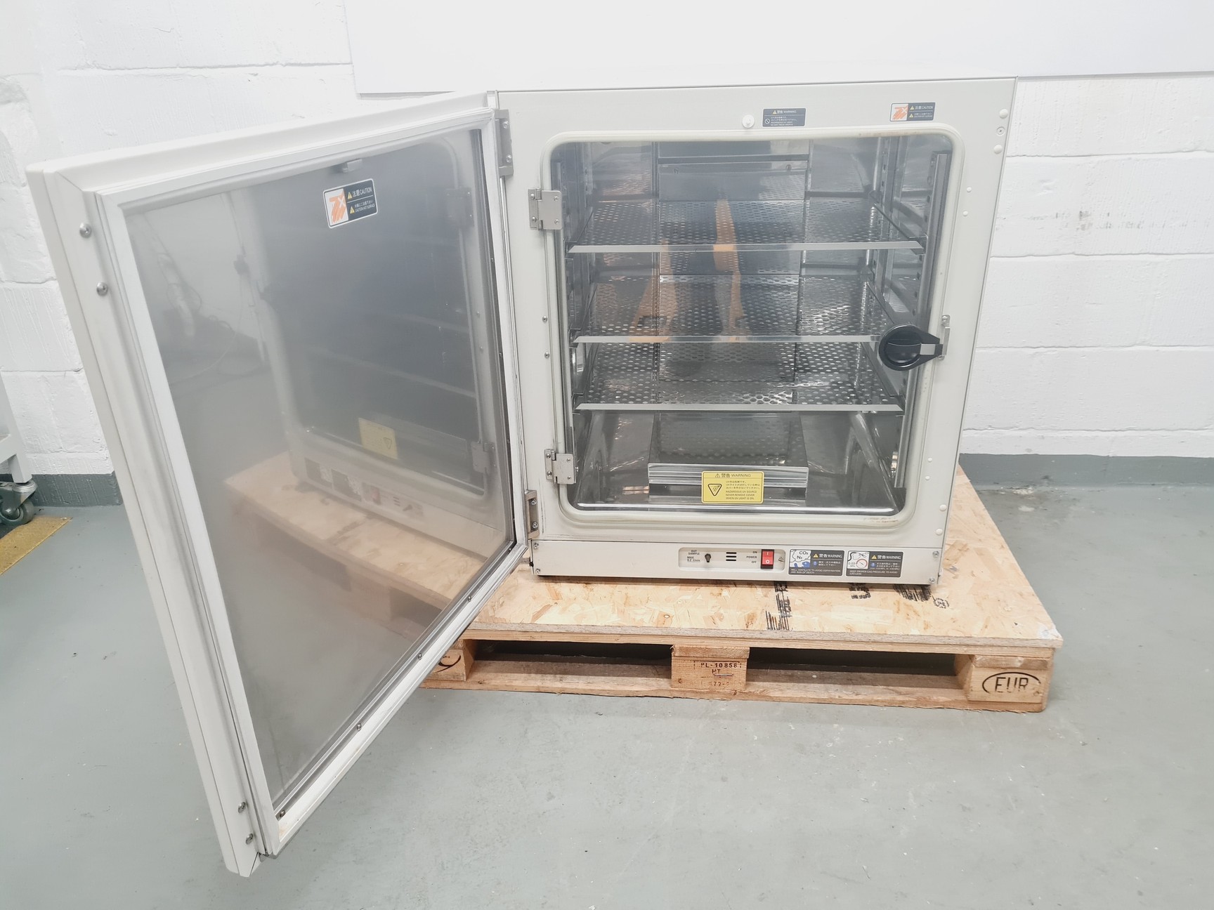 Image of Sanyo CO2 Incubator Model MCO-20AIC *Faulty CO2 Sensor* Lab