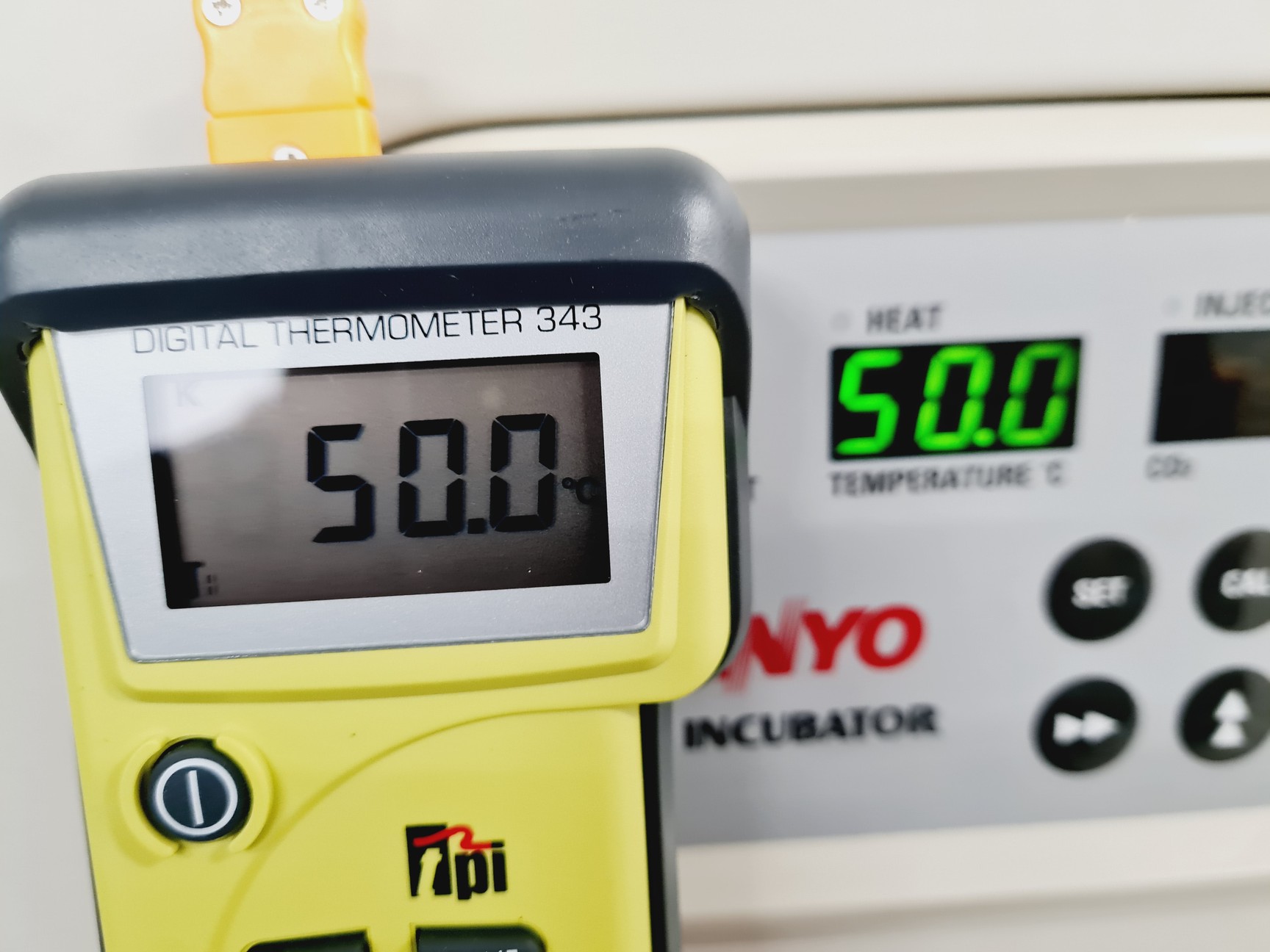 Image of Sanyo CO2 Incubator Model MCO-20AIC *Faulty CO2 Sensor* Lab