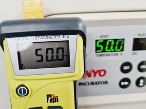 Thumbnail image of Sanyo CO2 Incubator Model MCO-20AIC *Faulty CO2 Sensor* Lab