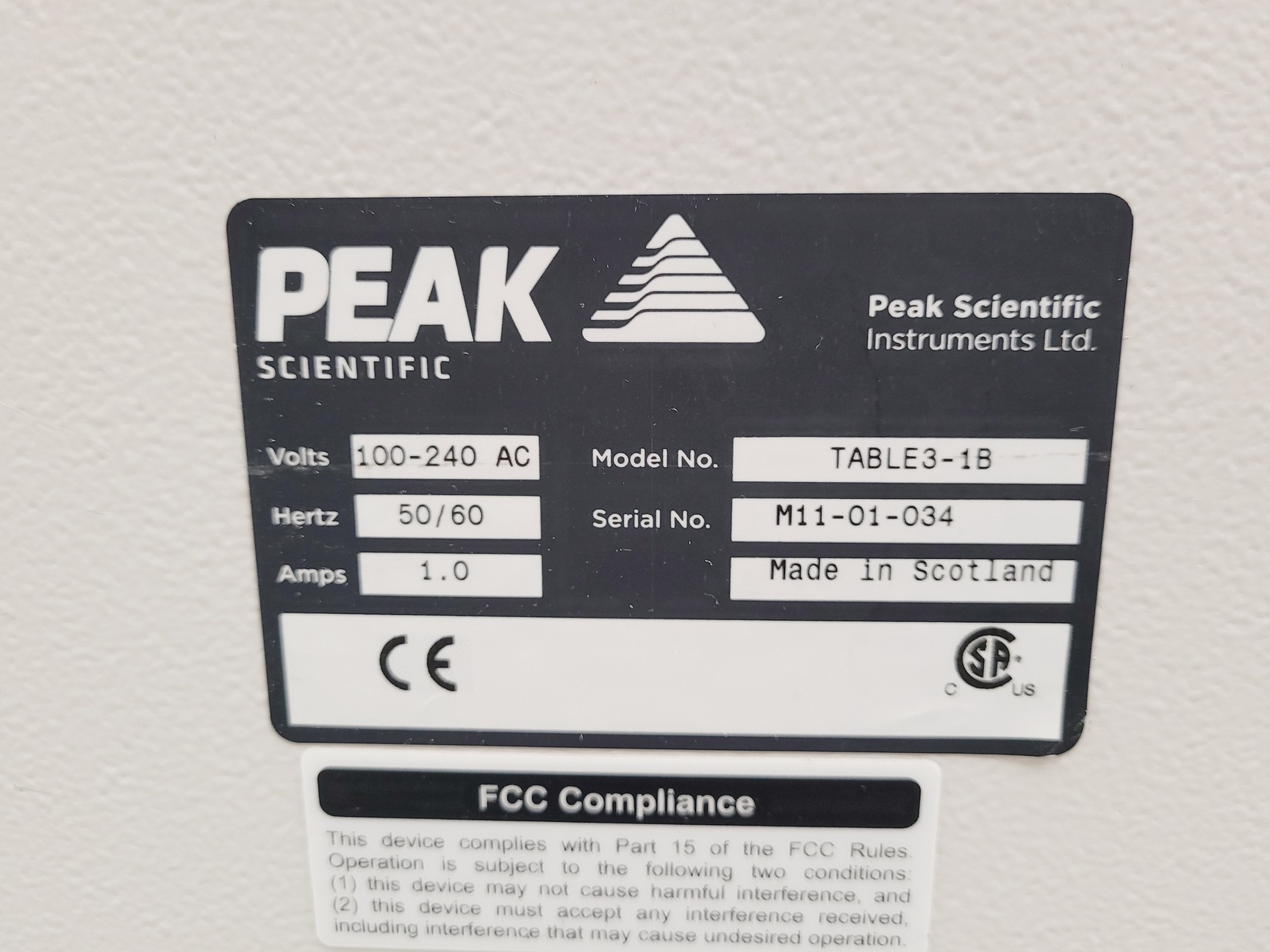 Image of Peak Scientific Laboratory Table 3-1B Air and Sound Conditioned Pump Compartment