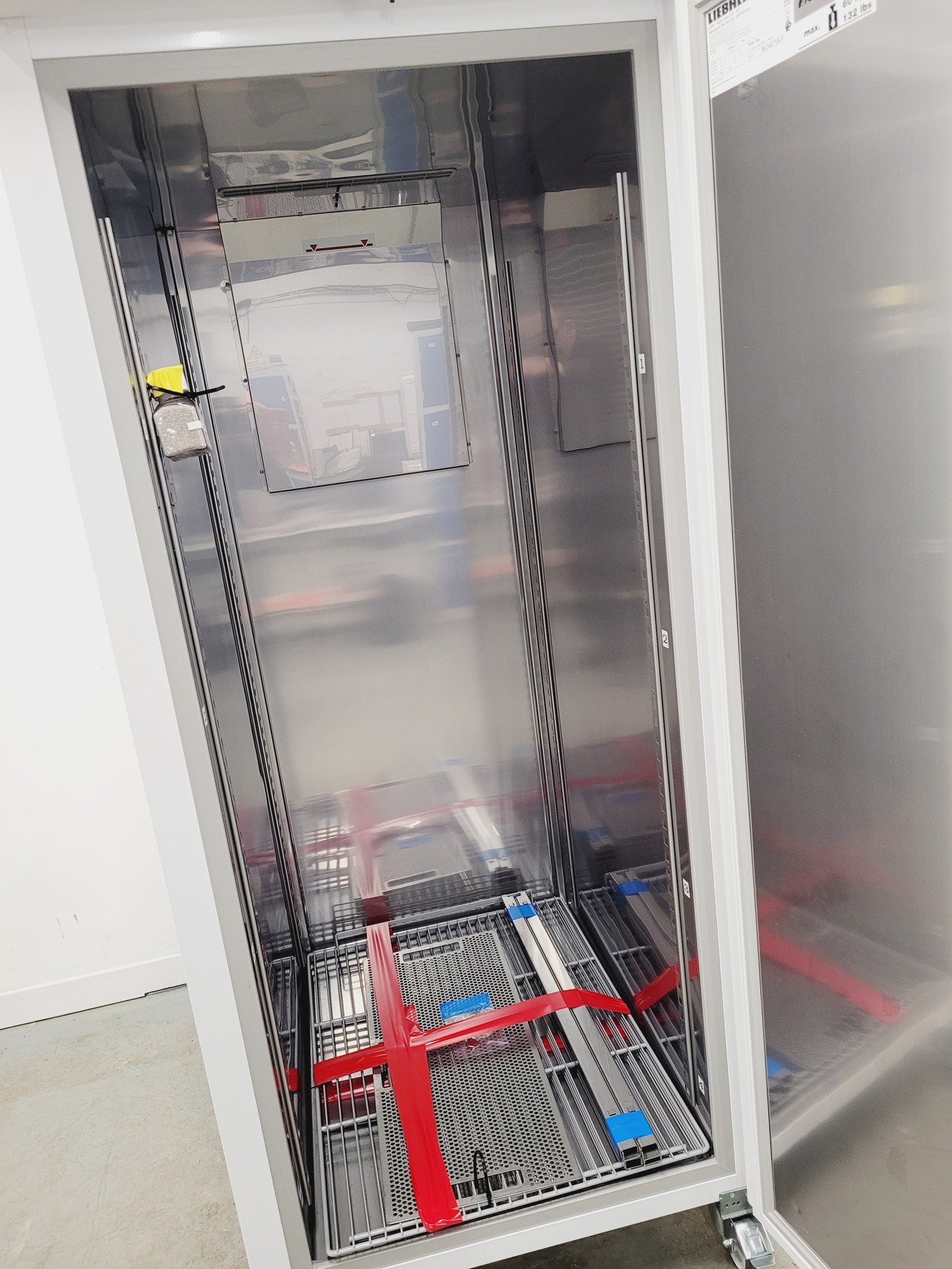 Image of Leibherr 2021 Mediline -35ºc LGPV 8420 Medical Ultra Low Freezer Lab