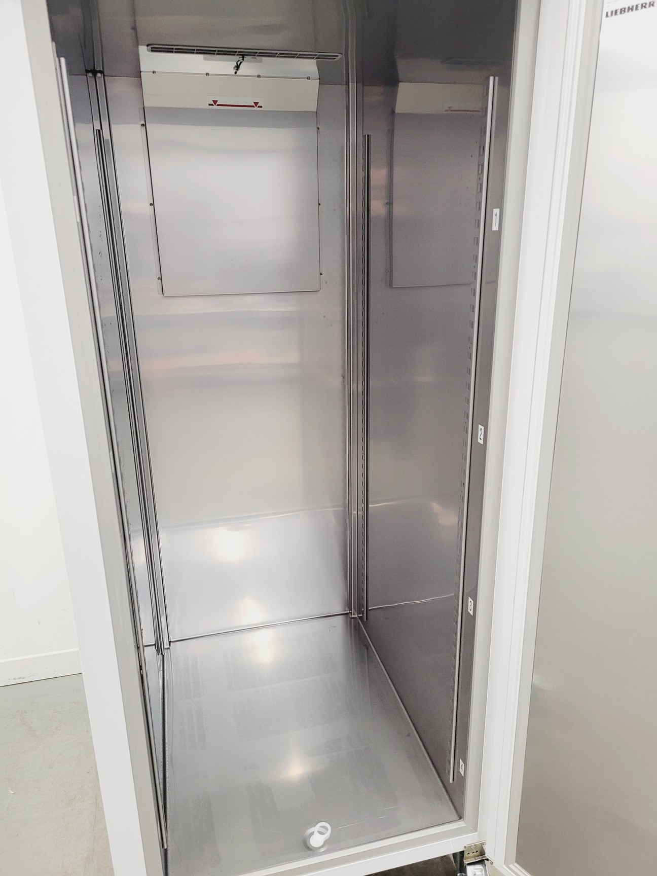 Image of Leibherr 2021 Mediline LGPV 8420 Ultra Low Temperature Medical Freezer -35ºC Lab