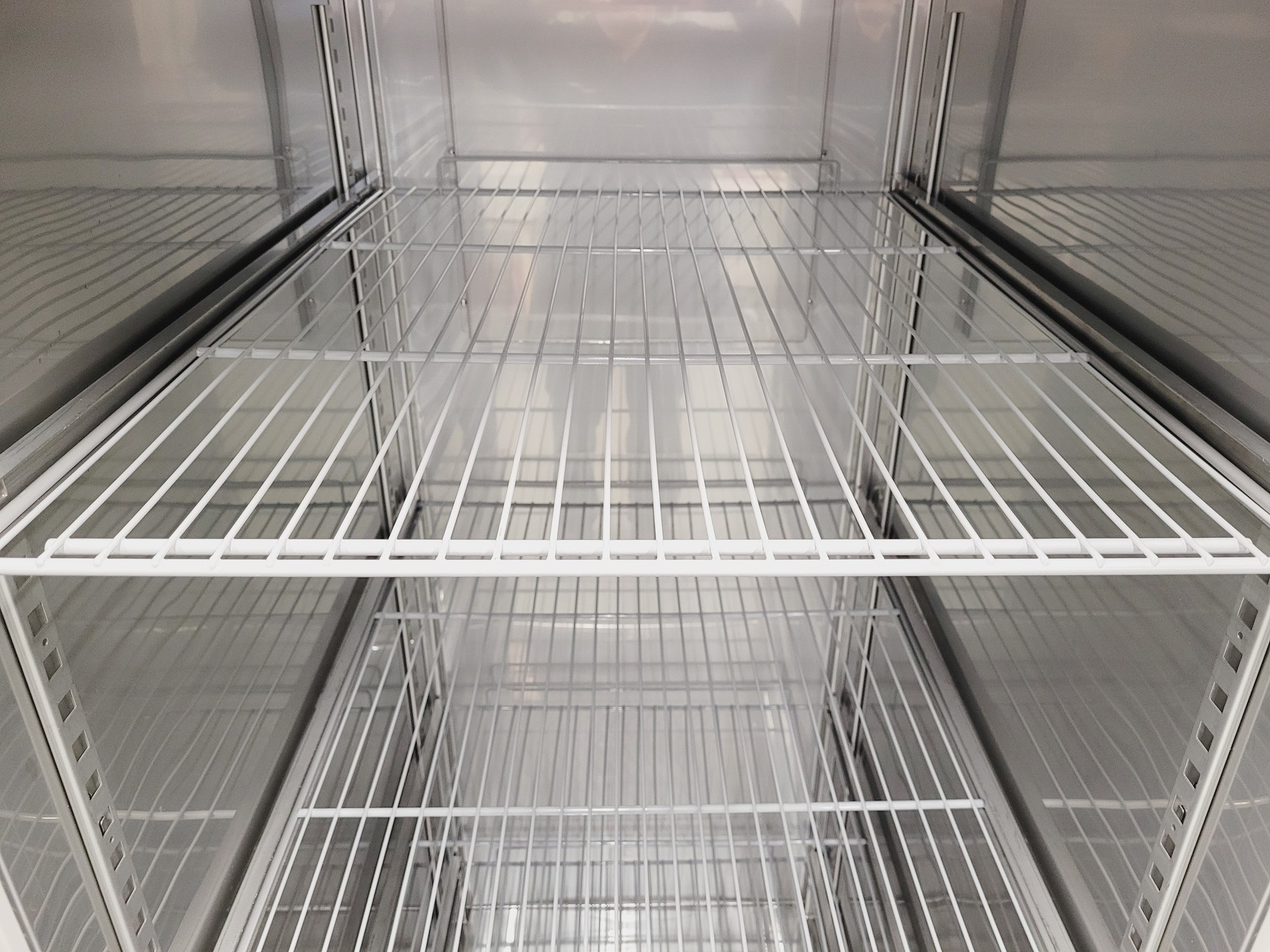 Image of Leibherr 2021 Mediline LGPV 8420 Medical Freezer ULT Ultra Low Freezer -35ºC Lab