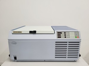 Thumbnail image of MSE Mistral 3000i Refrigerated Centrifuge w/ MSE 43122-105 Spares/Repair Lab