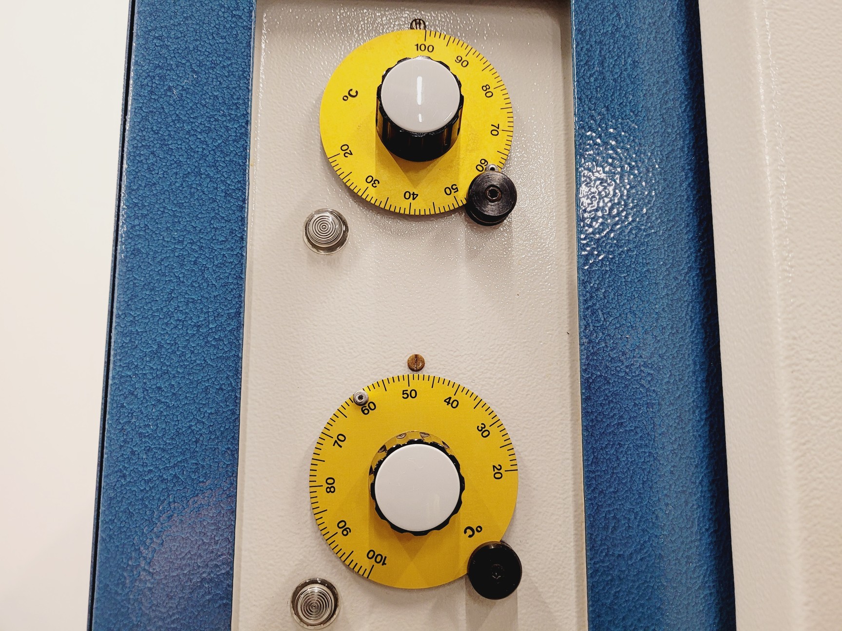 Image of Genlab Laboratory Incubator Model INC130CF Lab