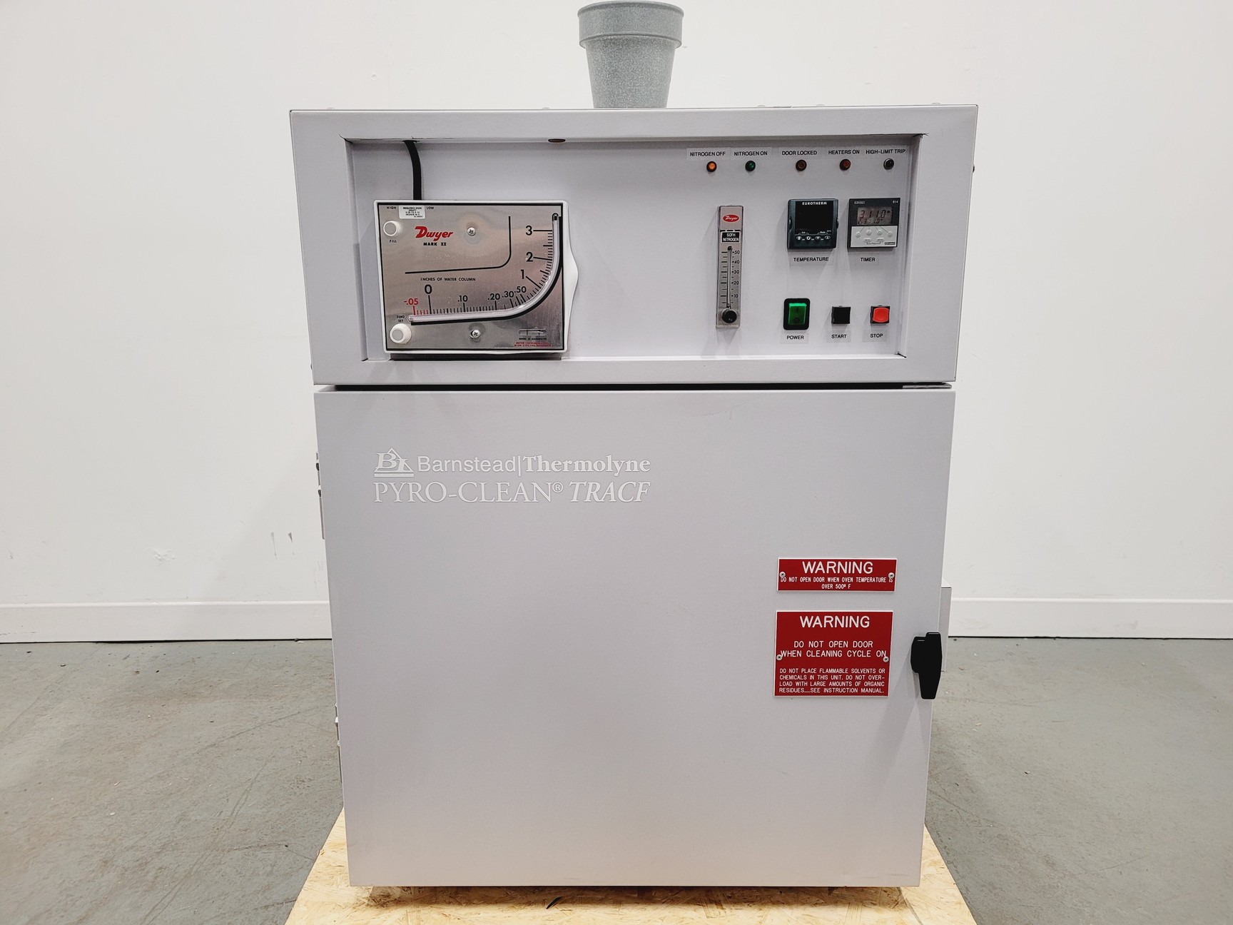 Image of Thermo Scientific Barnstead Thermolyne Pyro-Clean Glassware Oven OV134510-33 Lab