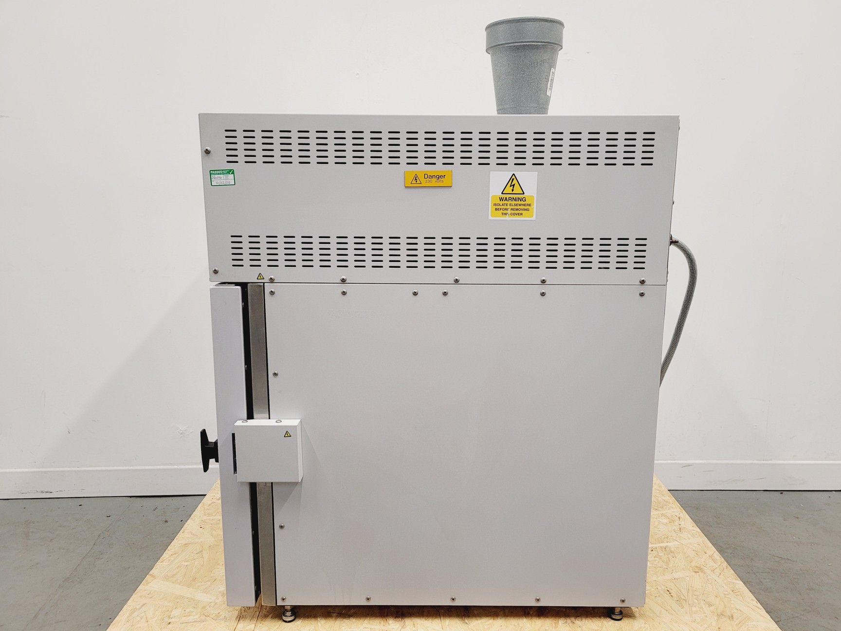 Image of Thermo Scientific Barnstead Thermolyne Pyro-Clean Glassware Oven OV134510-33 Lab