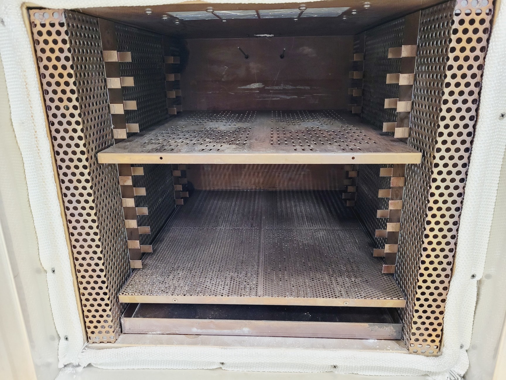 Image of Thermo Scientific Barnstead Thermolyne Pyro-Clean Glassware Oven OV134510-33 Lab