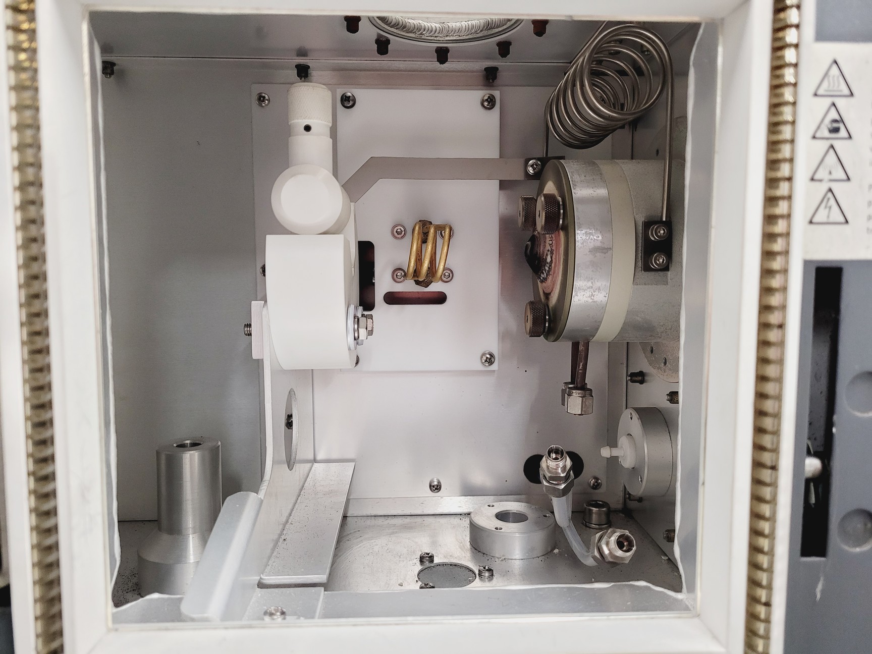 Image of Agilent Technologies 700 Series 720 ICP-OES Spectrometer with G8481A Chiller