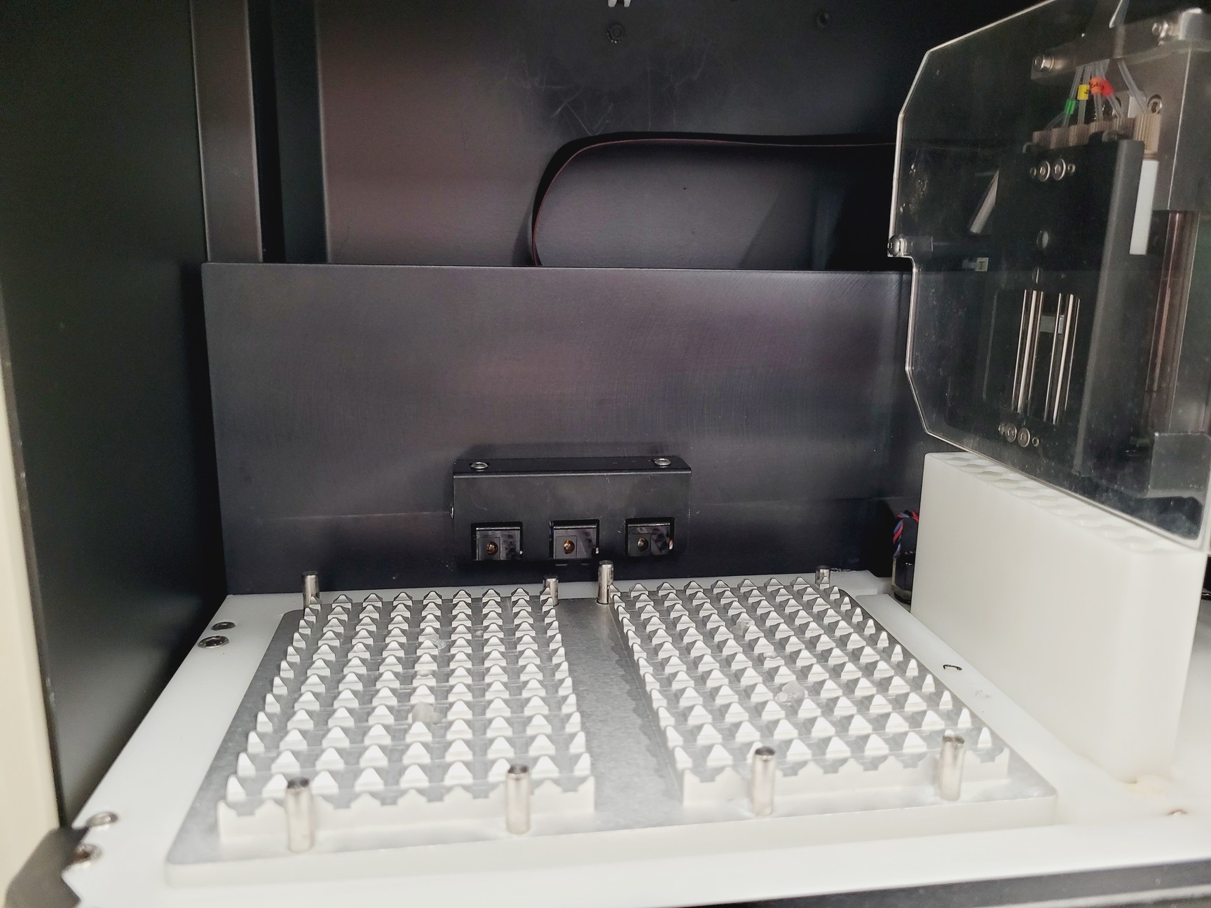 Image of Bio-Rad ProteOn XPR36 Protein Interaction Array System lab