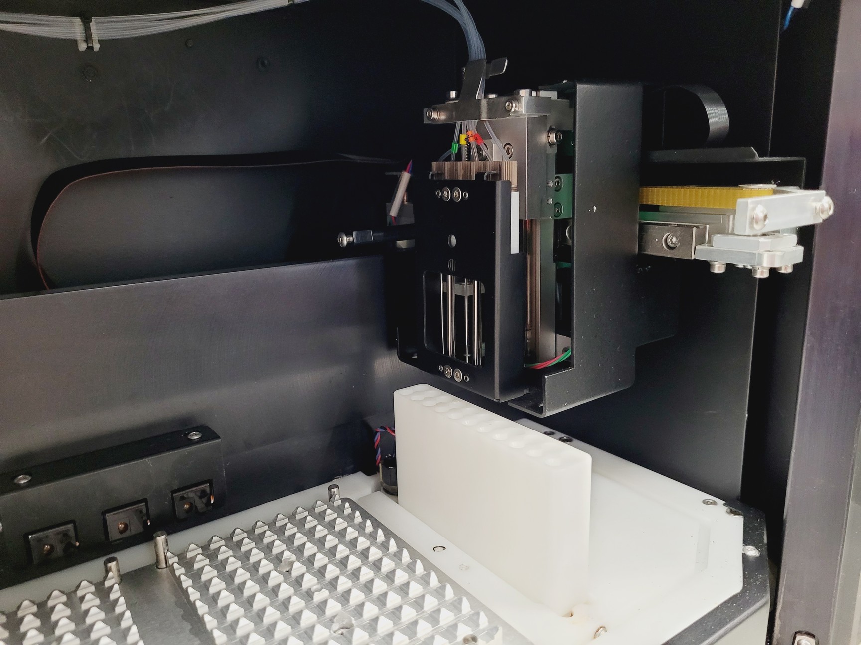 Image of Bio-Rad ProteOn XPR36 Protein Interaction Array System lab