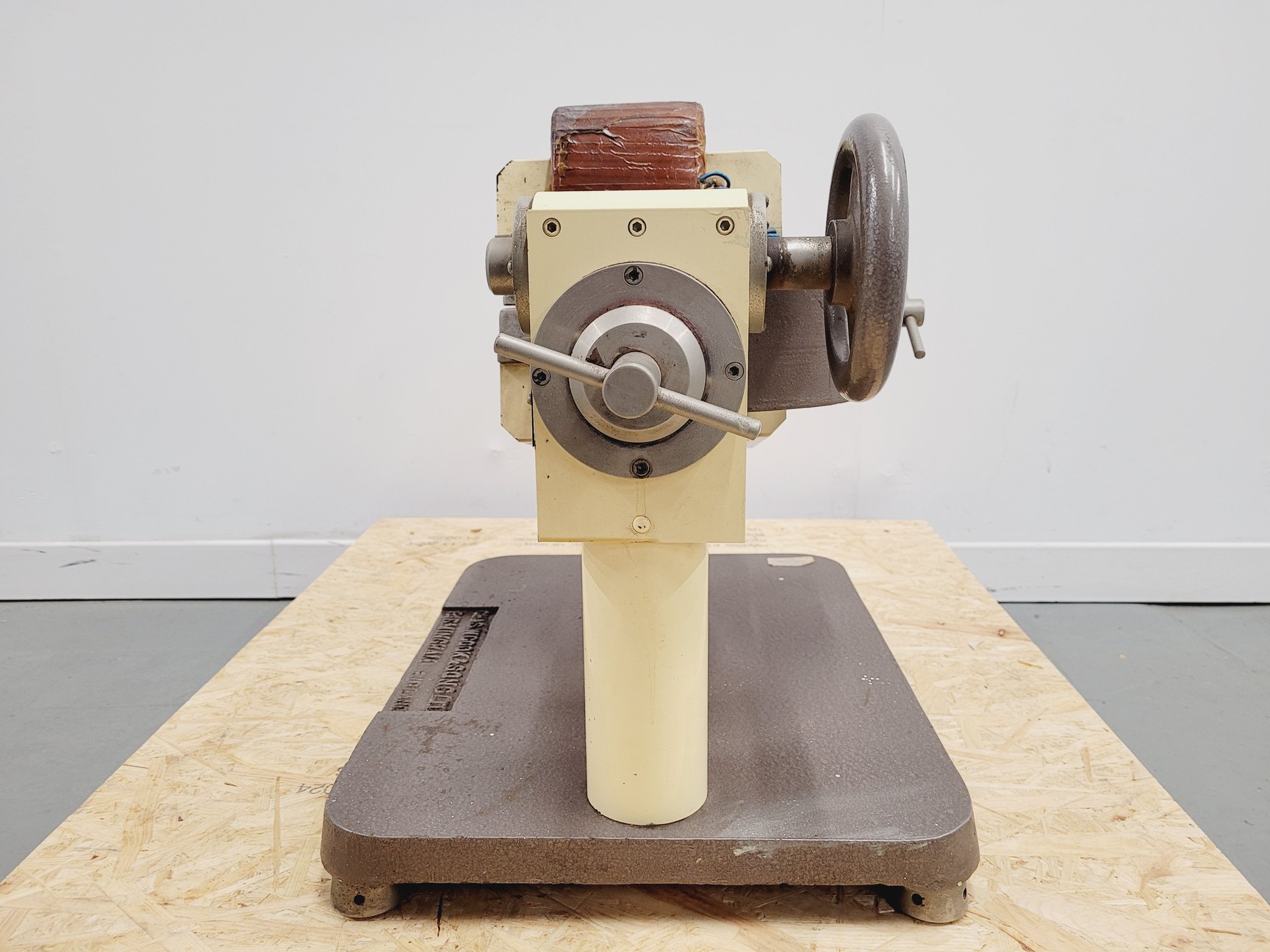 Image of Chas. W. Cook & Sons Ltd. Birmingham Magnetic Barrier Separator Lab