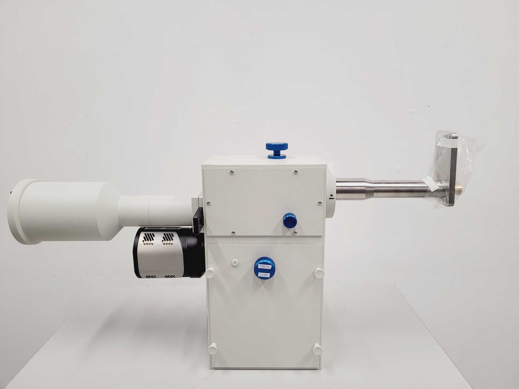 Image of Gatan Mono CL SEM Detector Units With Princeton Pixis 100 Detector Camera Lab