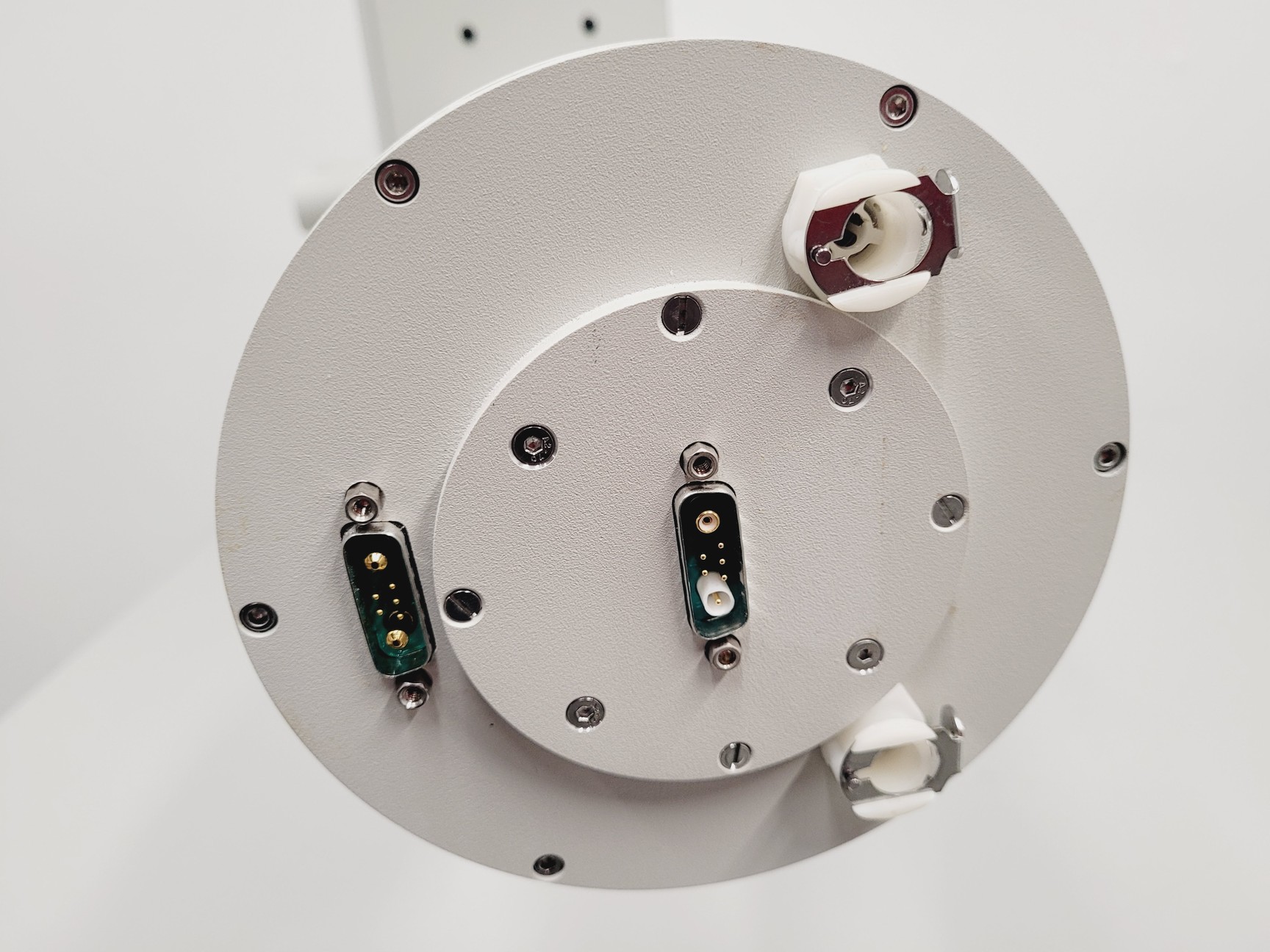 Image of Gatan Mono CL SEM Detector Units With Princeton Pixis 100 Detector Camera Lab