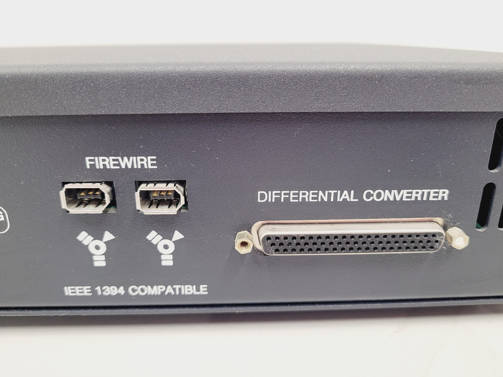 Image of Gatan Mono CL SEM Detector Units With Princeton Pixis 100 Detector Camera Lab