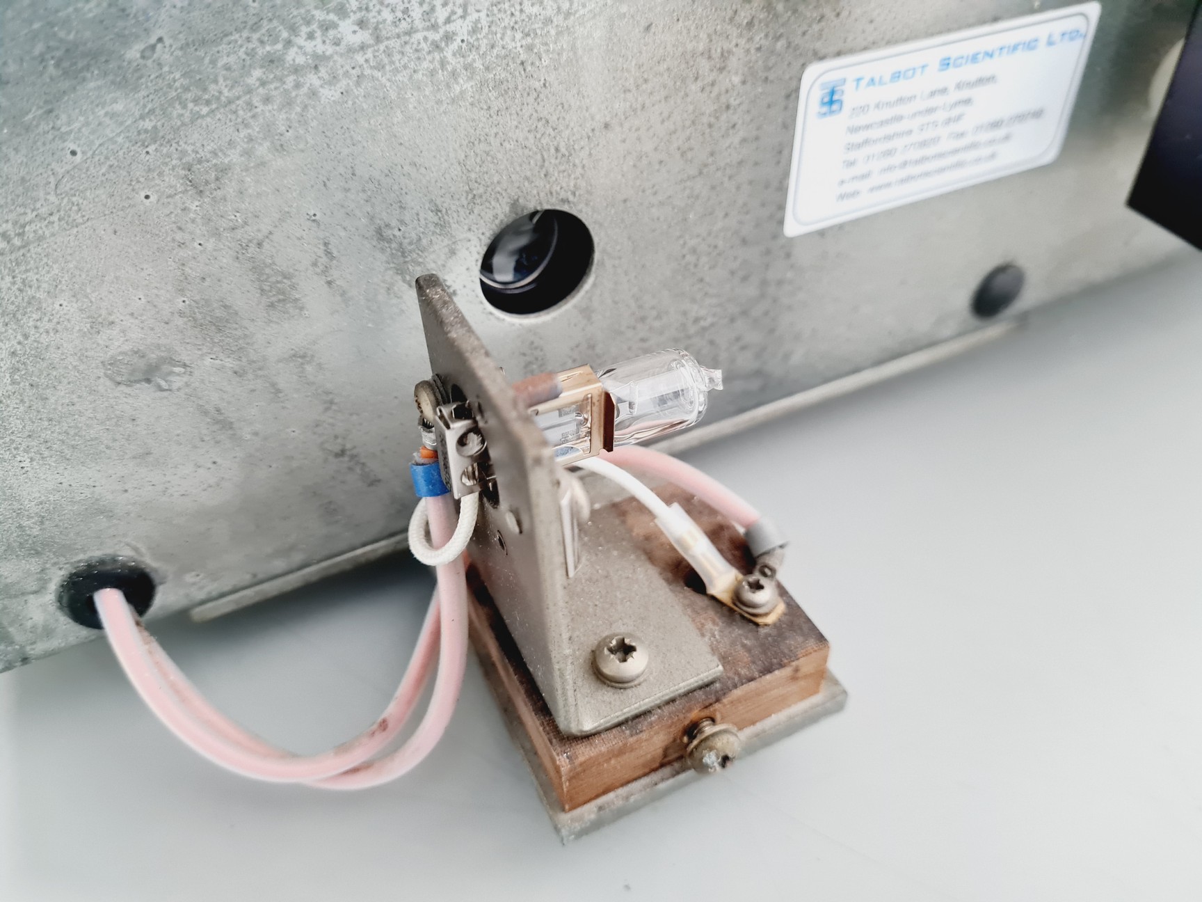Image of CECIL CE 1011 Spectrometer