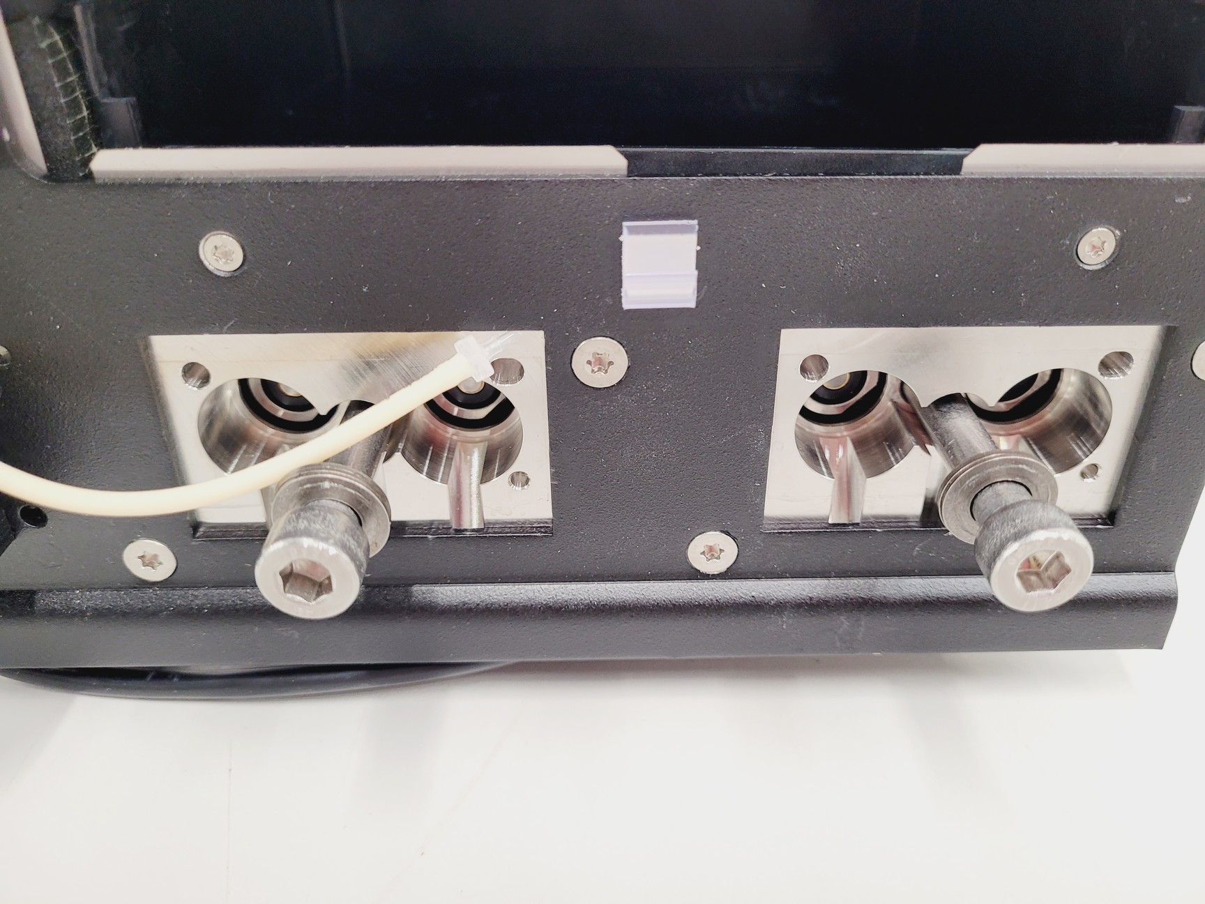 Image of Thermo Dionex Softron Nano Pump Block - Sensirion ProFlow Flow Meter 9041.0007A