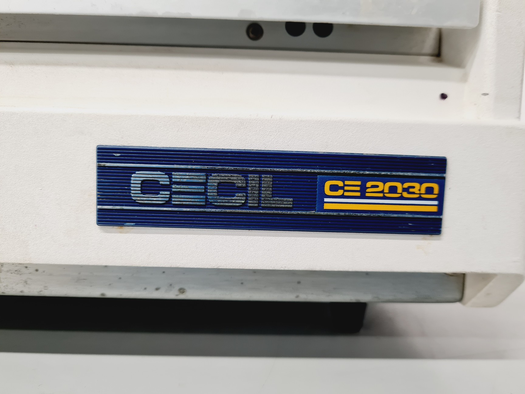 Image of CECIL CE 2030 Spectrometer Lab