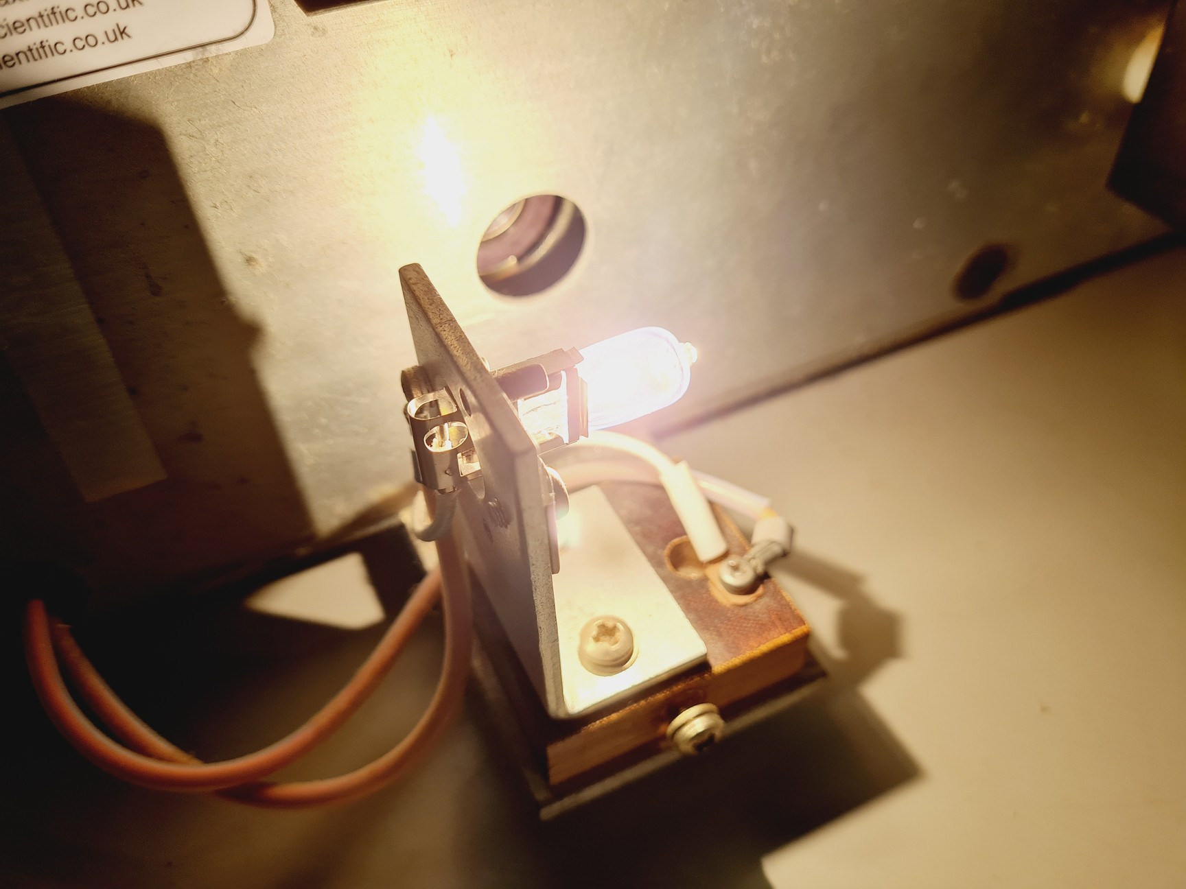 Image of CECIL CE 2030 Spectrometer Lab