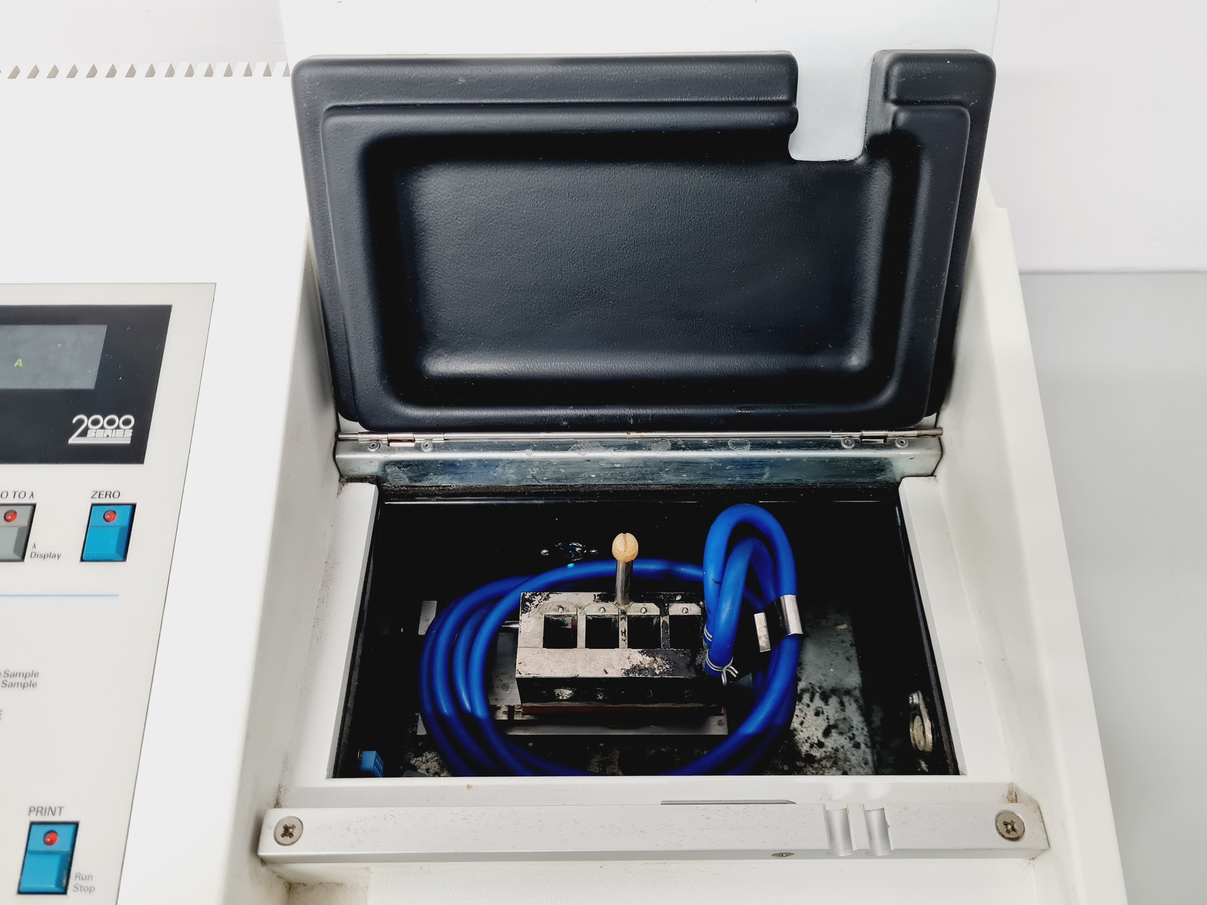 Image of CECIL CE 2030 Spectrometer Lab