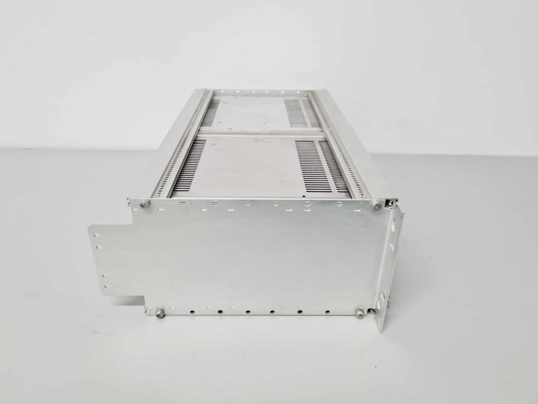 Image of Brooks Instrument Read Out & Control 0154 and 0152
