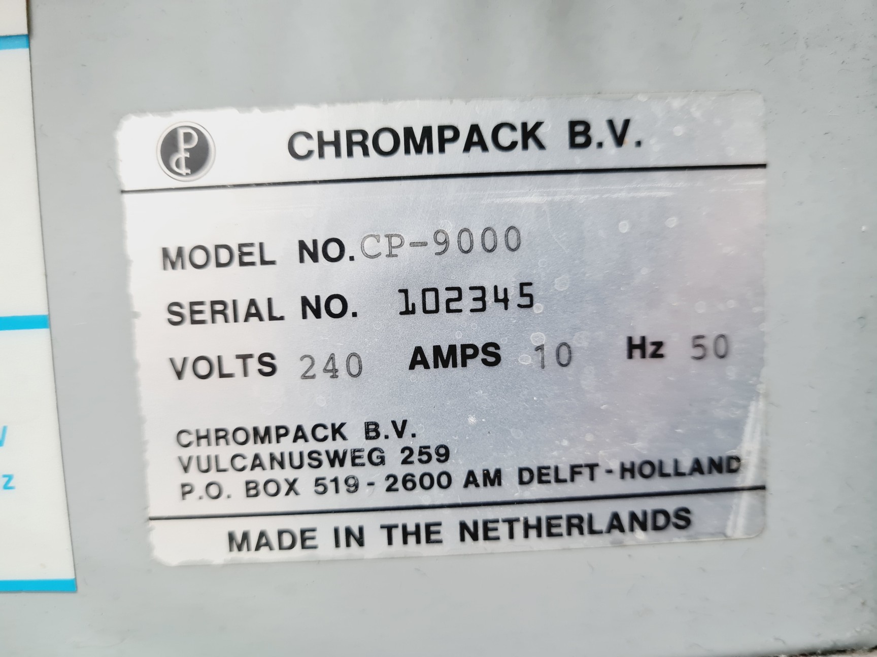 Image of Chrompack CP 9000 Gas Chromatograph System w/ ComMod Lab
