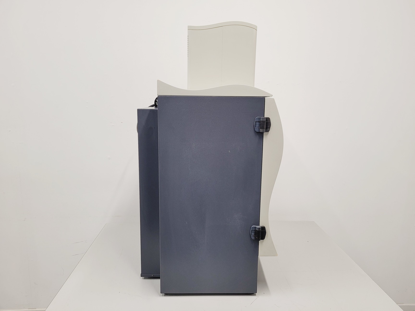 Image of Syngene G:Box 680X HR Chemi Imaging System UV Transilluminator Spares/Repair Lab