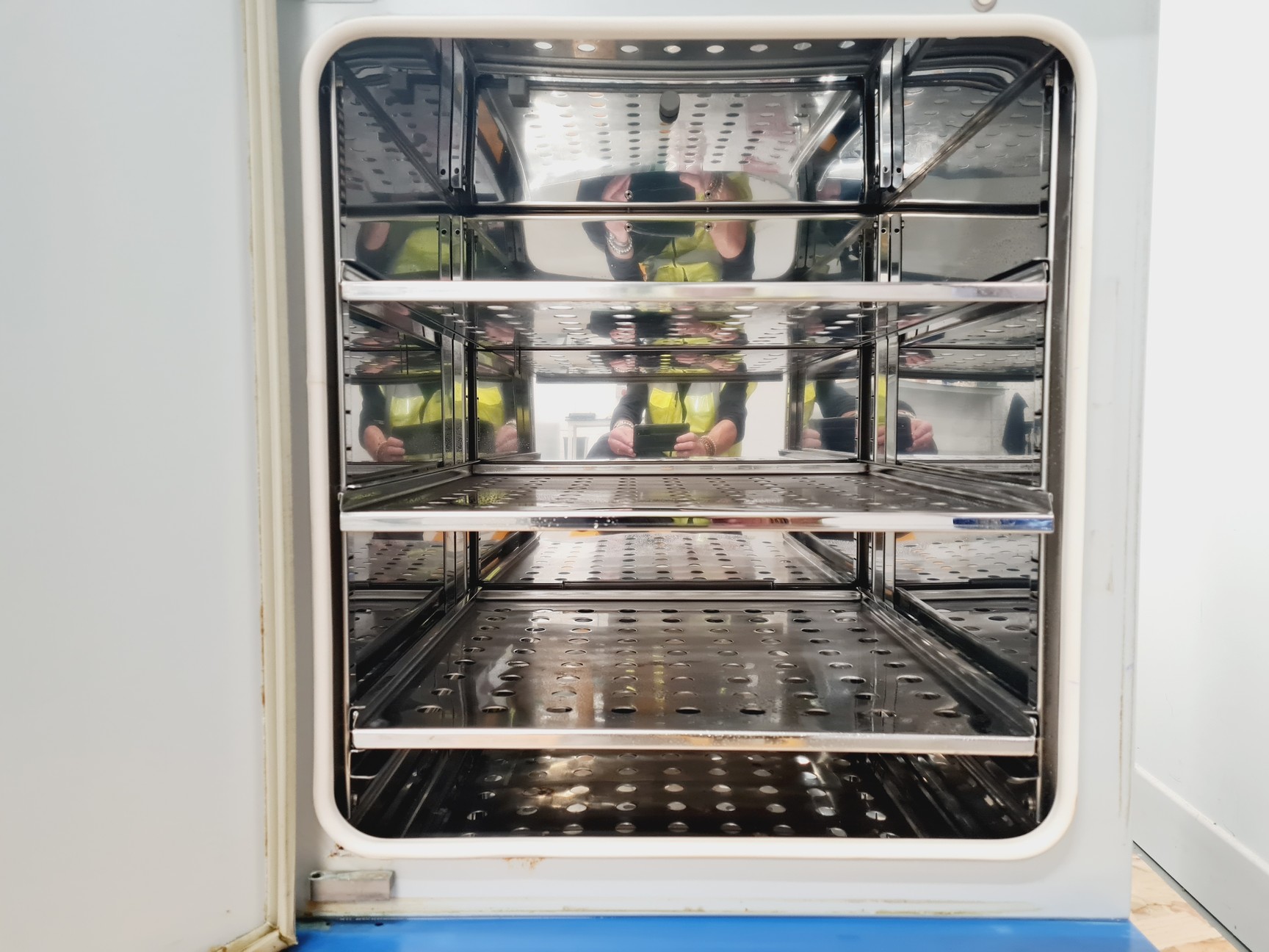 Image of RS Biotech Galaxy Co2 Incubator - Spares/Repair Lab