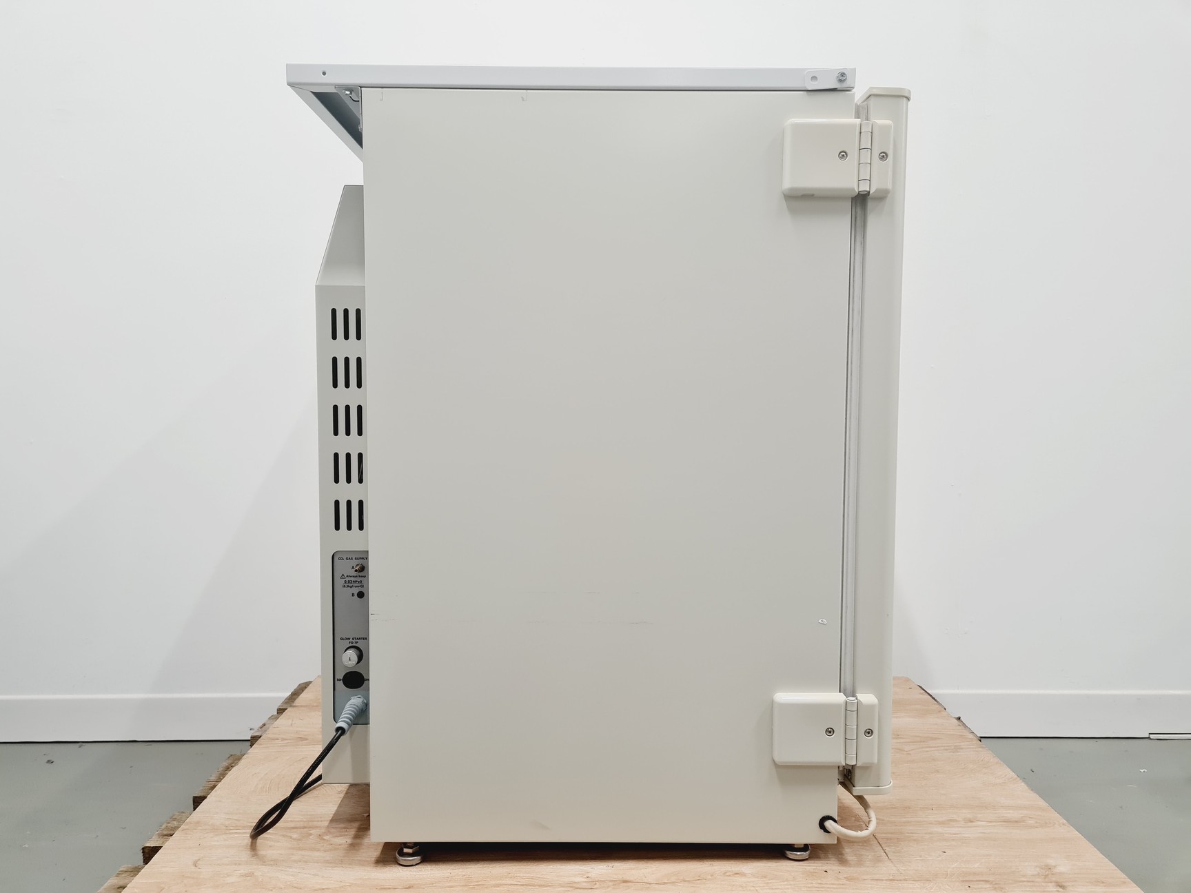 Image of Sanyo MCO-18AIC UV Co2 Incubator Lab