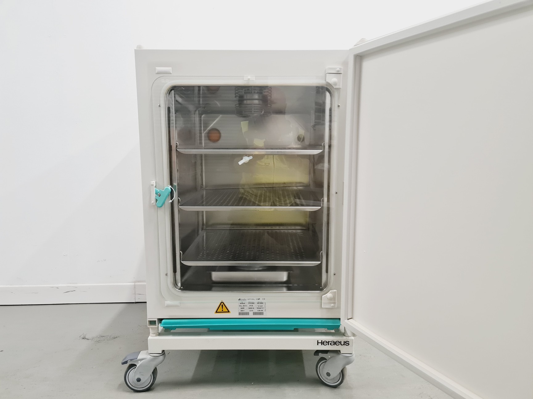 Image of Heraeus Heracell 150 Co2 Incubator Spares/Repair - Broken CO2 Port Lab
