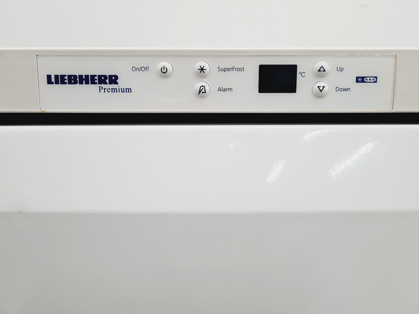 Image of Liebherr GP 1356 Under Counter Fridge Spares/Repair - Unresponsive Control Lab