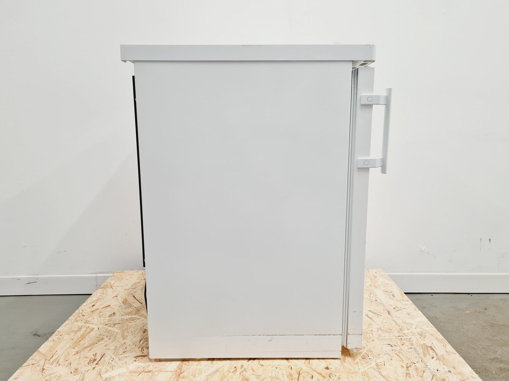 Image of Liebherr GGU 1500 Under Counter Fridge Spares/Repair Lab