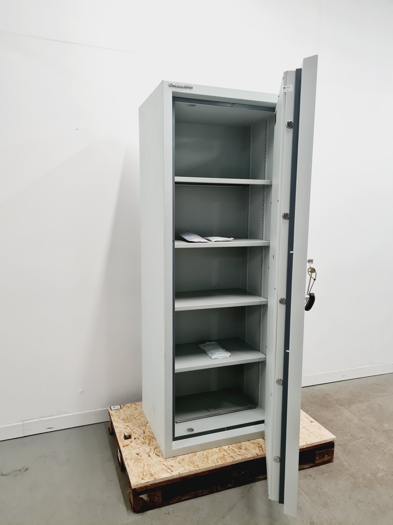 Image of Chubb Safes M-400T Type of resistance: Burglary, Fire - Height x 191 cm 