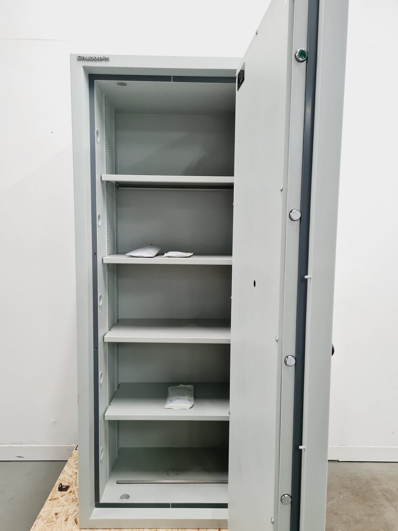 Image of Chubb Safes M-400T Type of resistance: Burglary, Fire - Height x 191 cm 