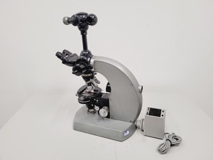 Thumbnail image of Carl Zeiss Compound Microscope w/ 39 25 33 Transformer 5 x Objectives 10/25/40x
