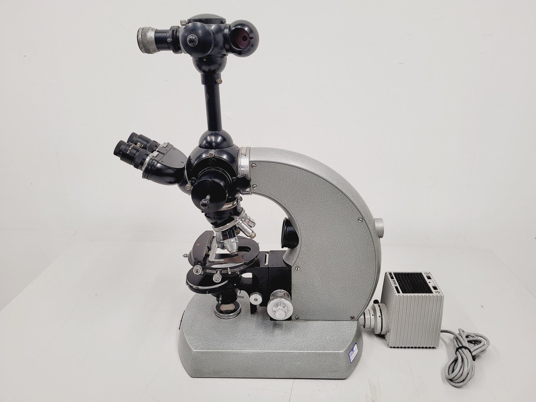 Image of Carl Zeiss Compound Microscope w/ 39 25 33 Transformer 5 x Objectives 10/25/40x