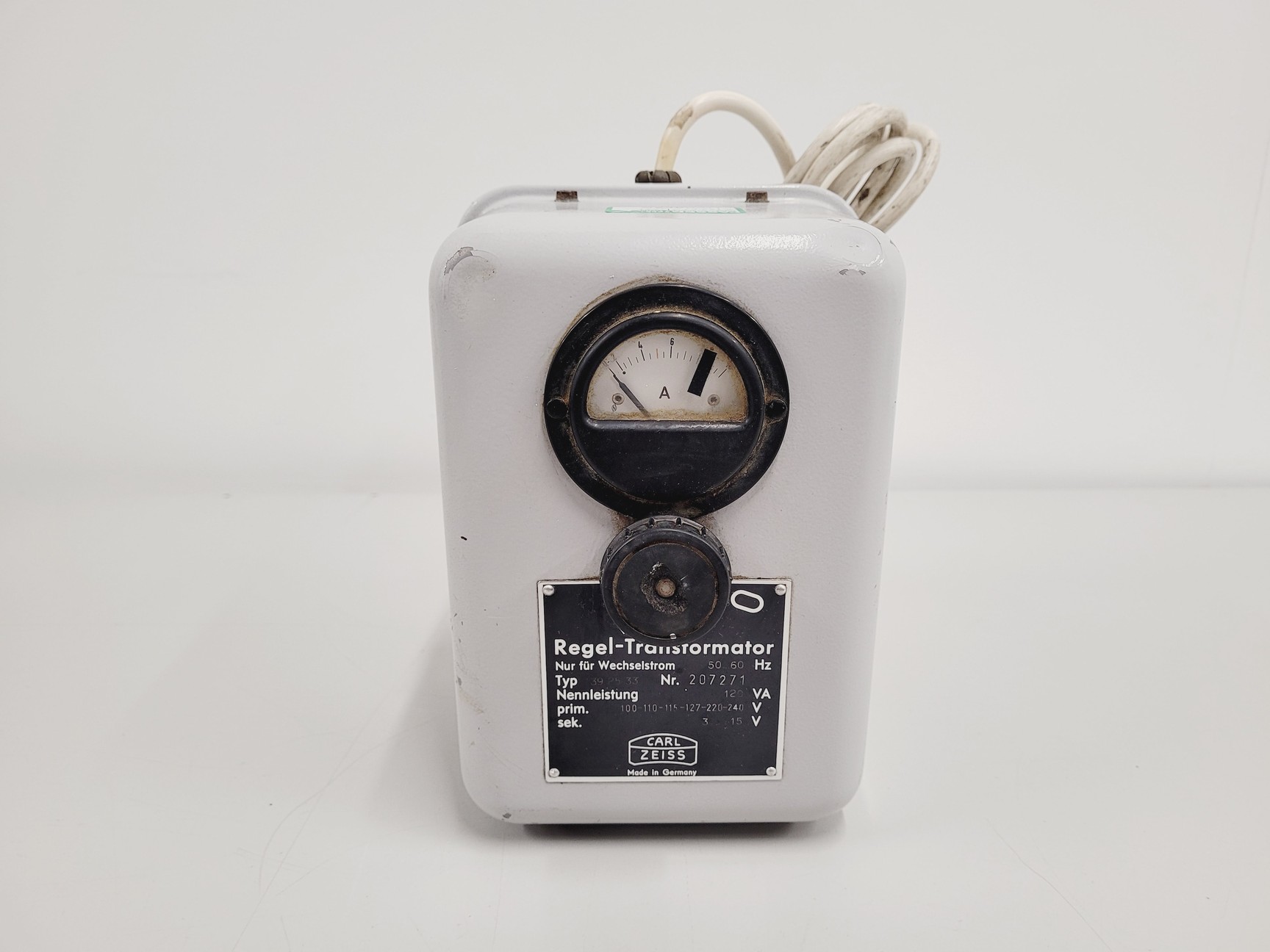 Image of Carl Zeiss Compound Microscope w/ 39 25 33 Transformer 5 x Objectives 10/25/40x