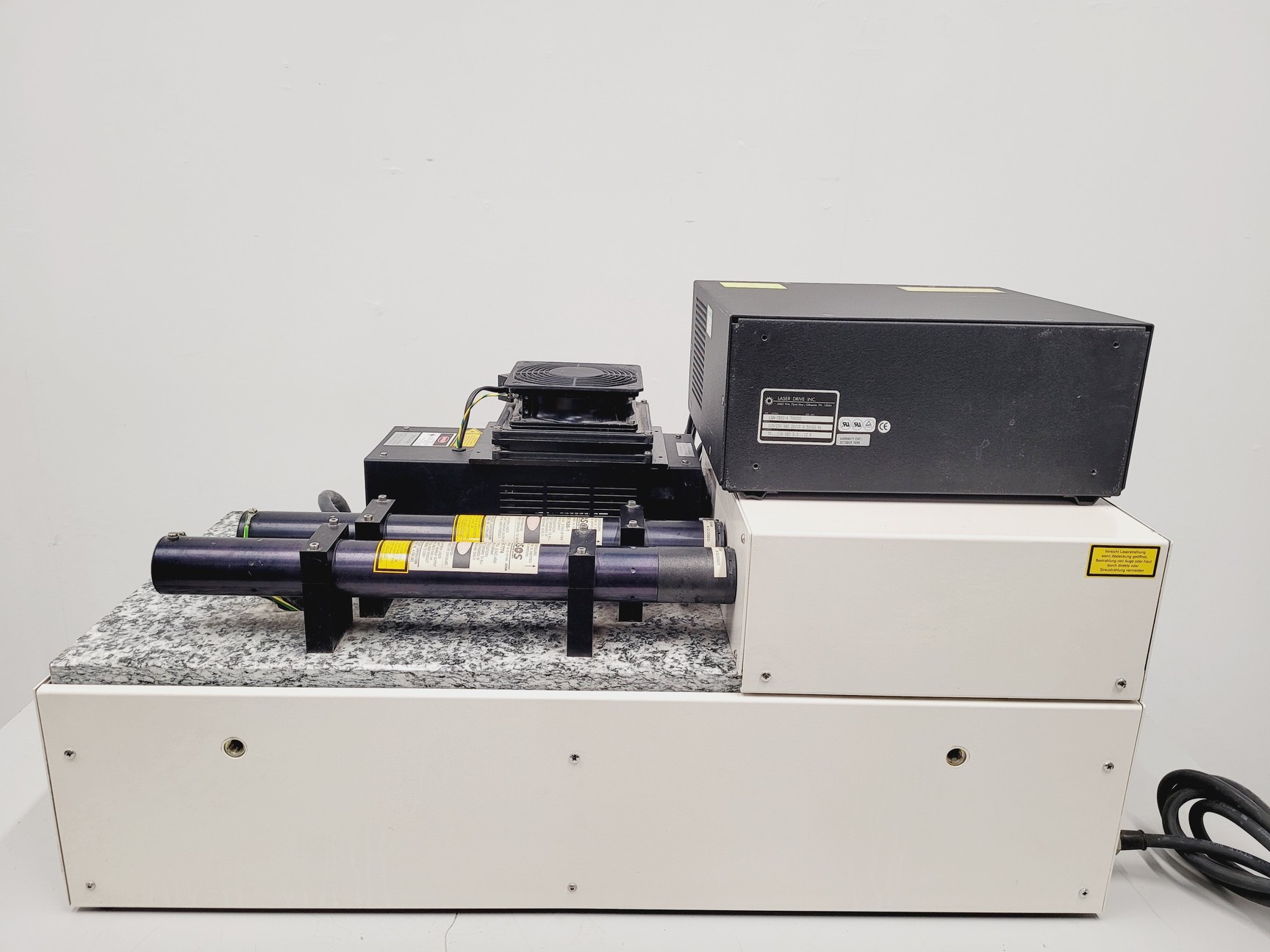 Image of Carl Zeiss LSM 5 Laser Module with 2 Lasos LGK lasers and Controller + PSU