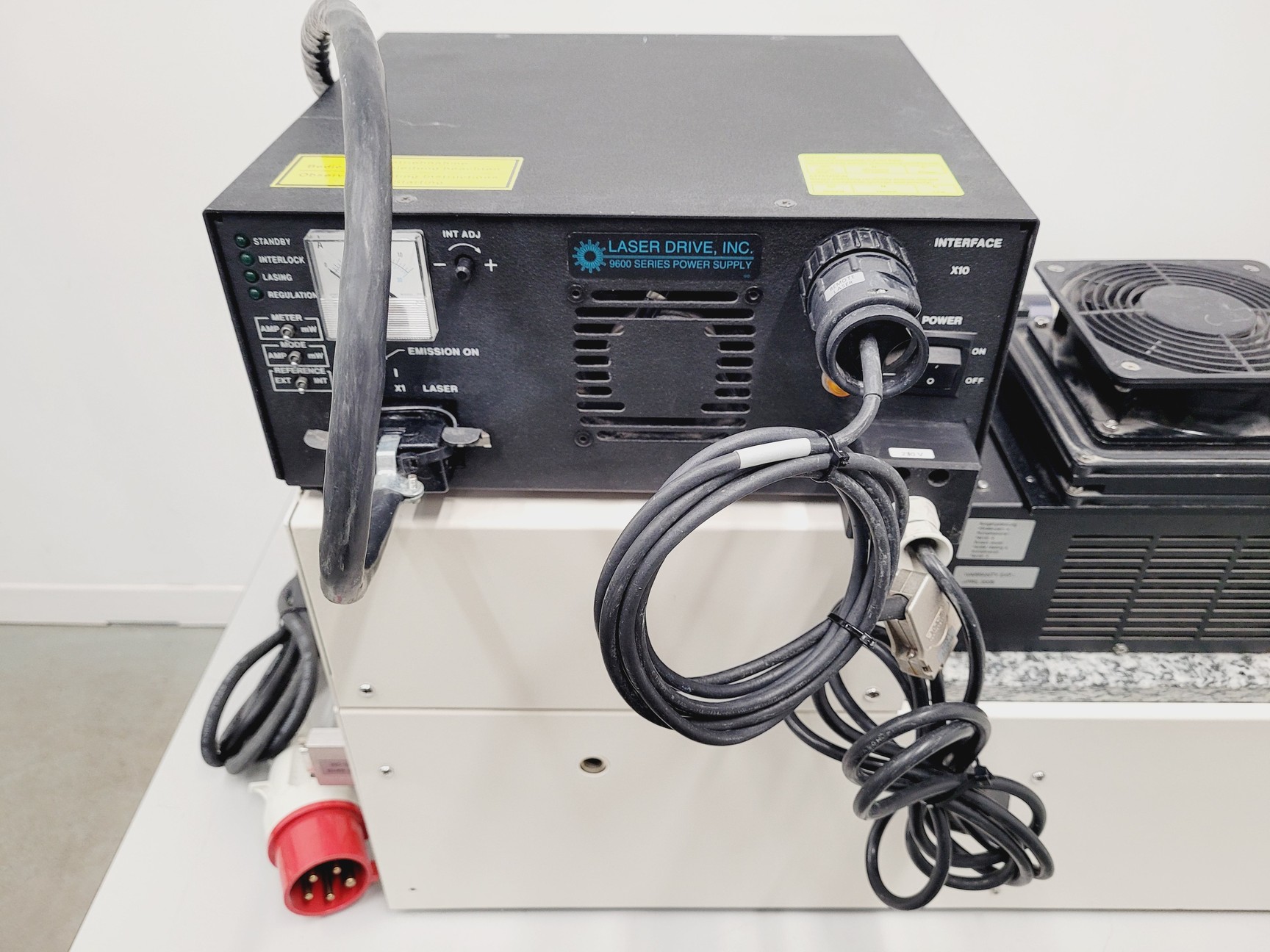 Image of Carl Zeiss LSM 5 Laser Module with 2 Lasos LGK lasers and Controller + PSU