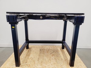 Thumbnail image of Faraday Cage and Active Isolation Table 97 x 73 x 244cm Lab