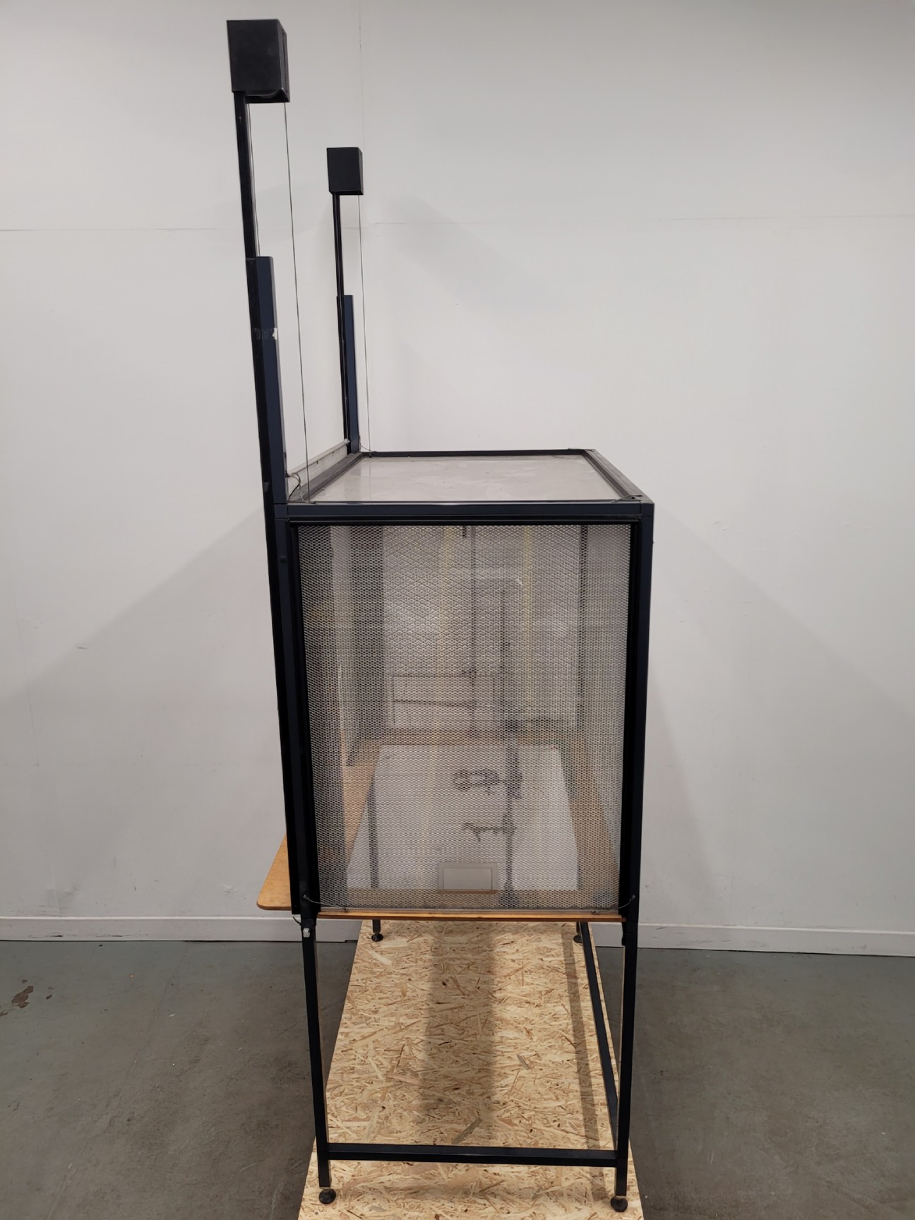 Image of Faraday Cage Enclosure 102 x 83 x 245cm  Lab