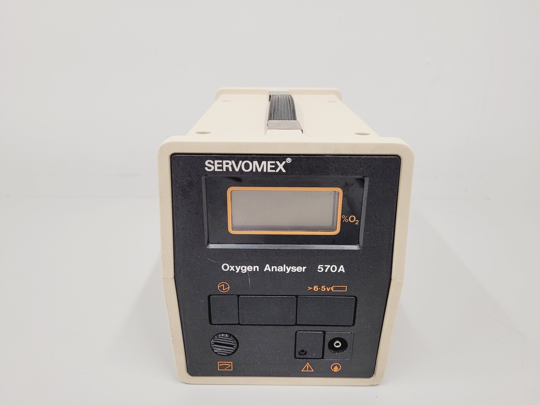 Image of Servomex Oxygen Analyser 570A Lab