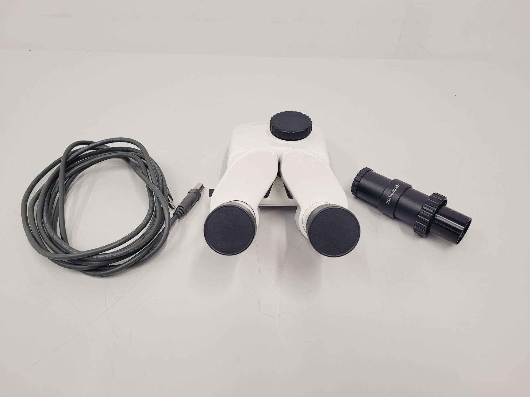 Image of Leica Trinocular Tube 10445924 With Leica 10447367 C-Mount Camera Adapter 0.63x