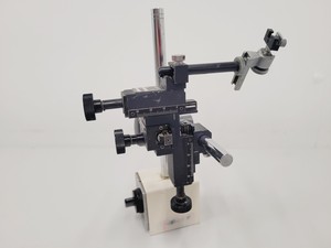 Thumbnail image of Lot of 3 Narishige 3-axis Micromanipulators on Magnetic Stands M153, M152