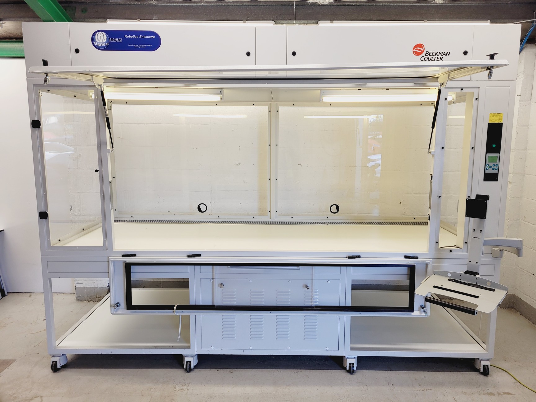 Image of Bigneat Robotics Enclosure Cabinet Class 2 RB3200/01 Lab