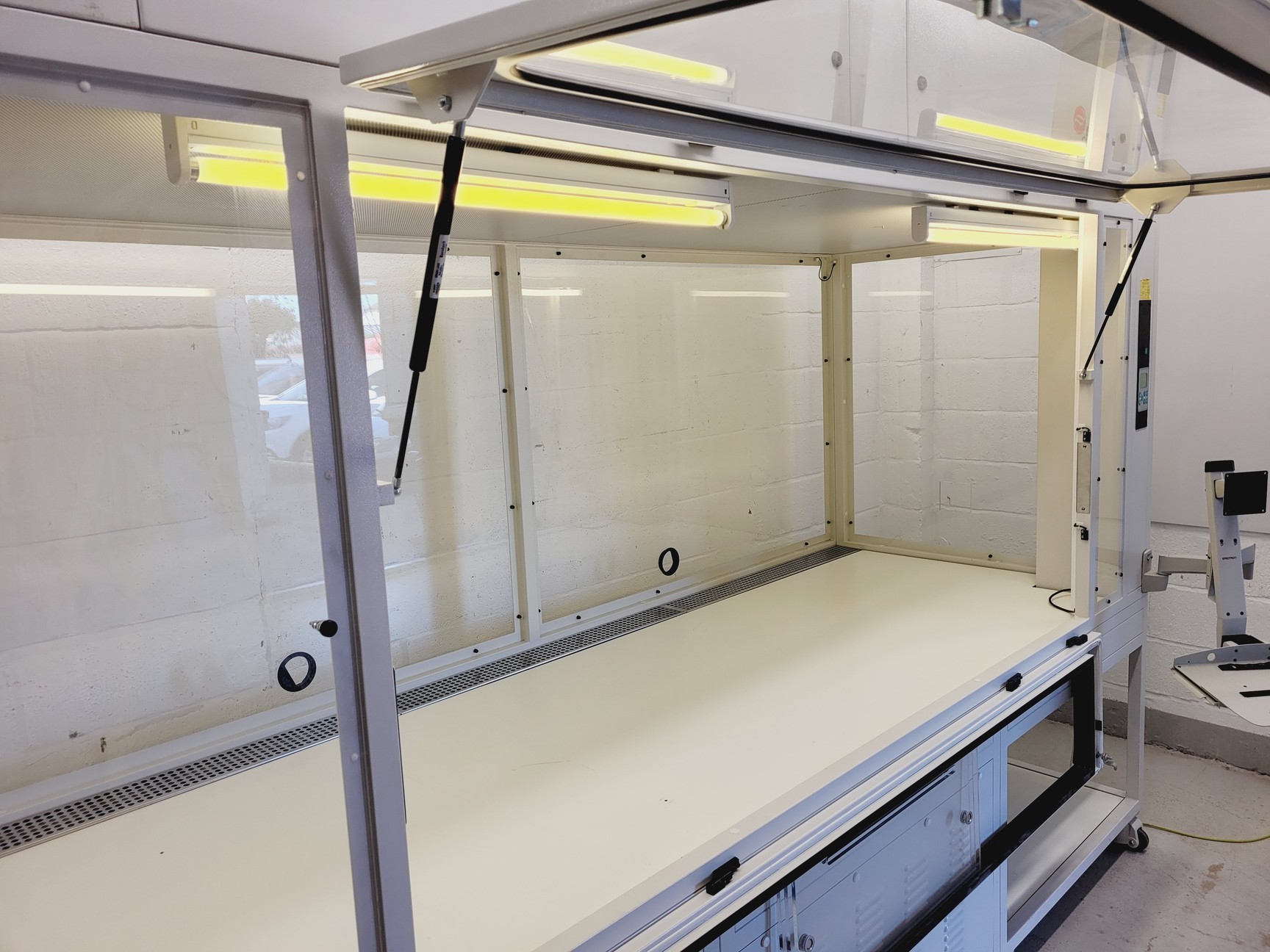 Image of Bigneat Robotics Enclosure Cabinet Class 2 RB3200/01 Lab