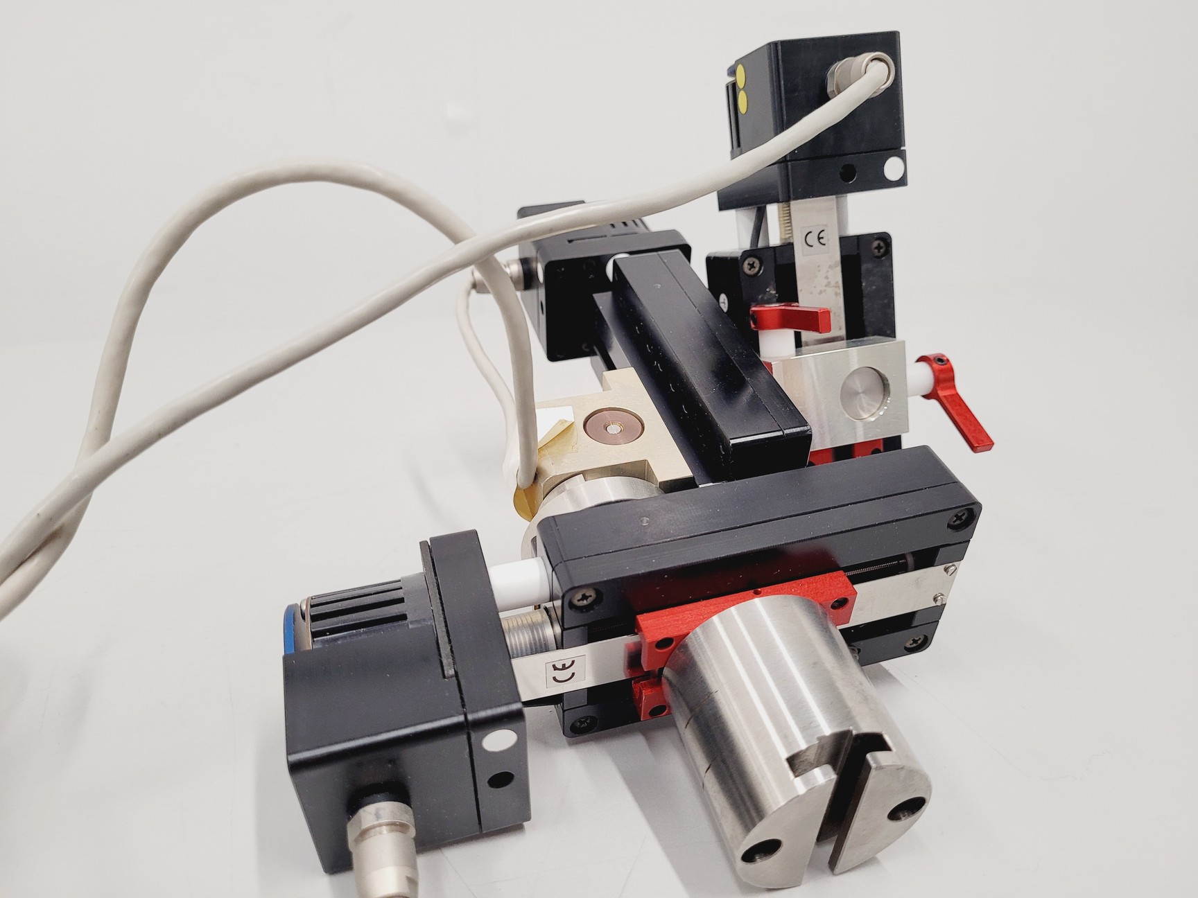 Image of Luigs-Neumann LN Mini 25 3-Axis Motorised Micromanipulator Lab