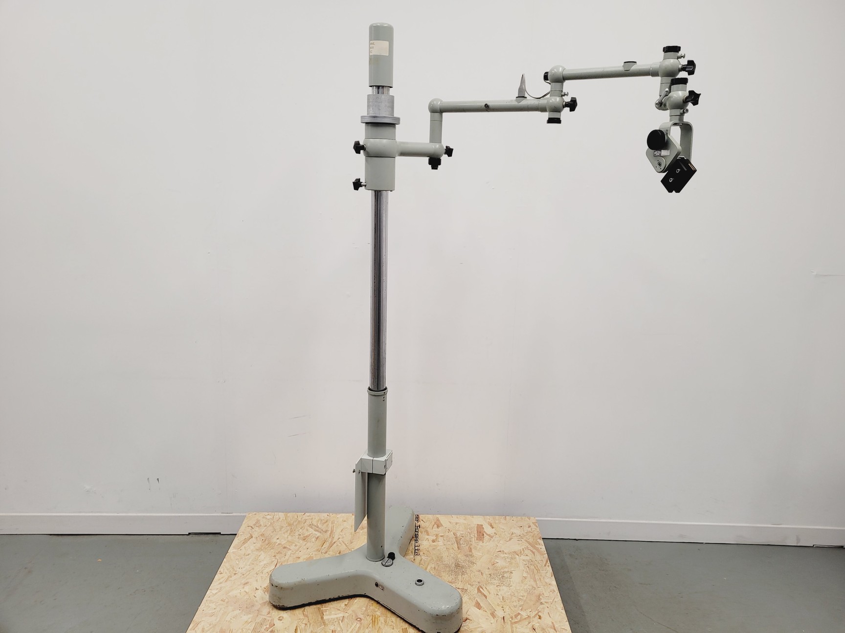 Image of Carl Zeiss Jena OPMI 1 Surgical Microscope Stand- No Microscope/Eyepieces